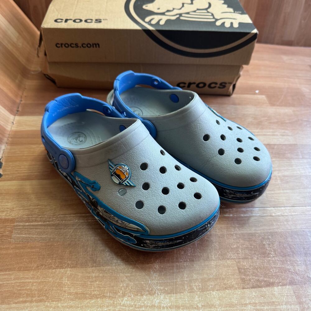 Crocs Kids' CrocsLights Star Wars X-Wing Light-Up Clogs (Gray/Blue)